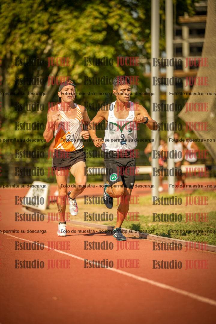Fotos de los 3000 m llanos de varones