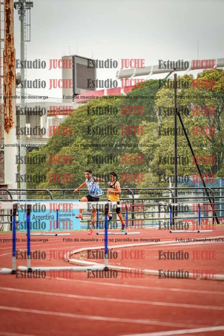 Fotos de los 400 m con vallas de varones