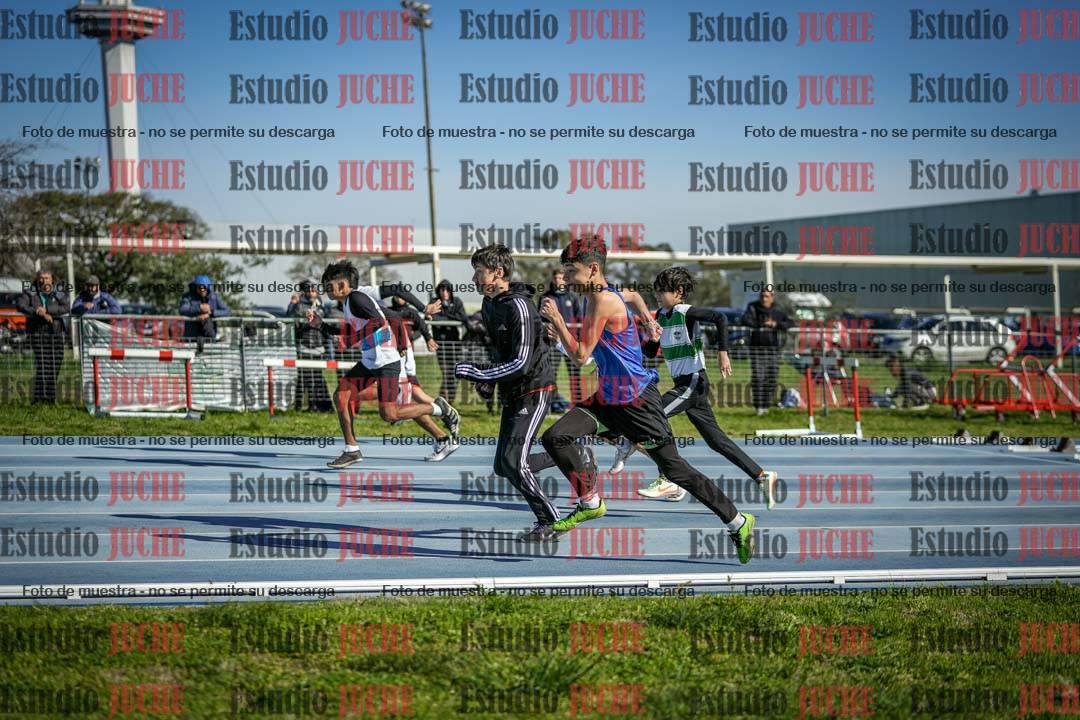 Fotos de los 80 m llanos de varones - U14