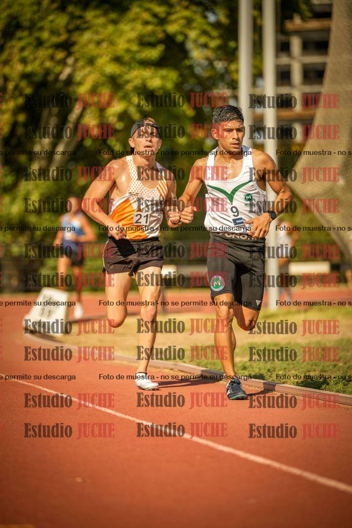 Fotos de los 3000 m llanos de varones