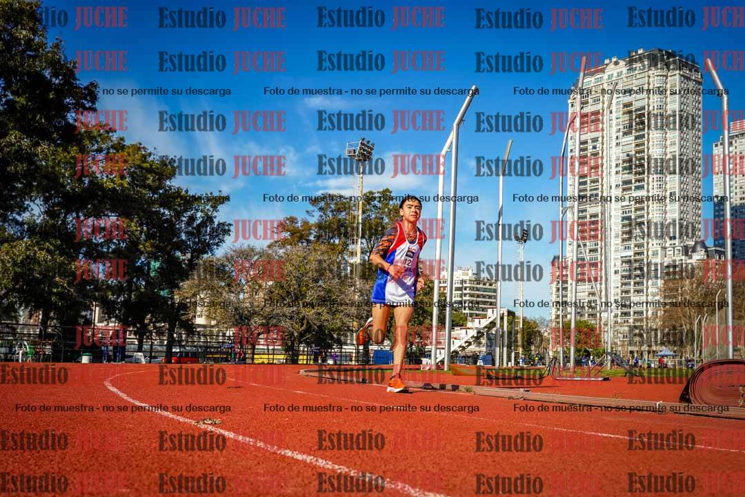 Fotos de los 2400 m llanos de varones