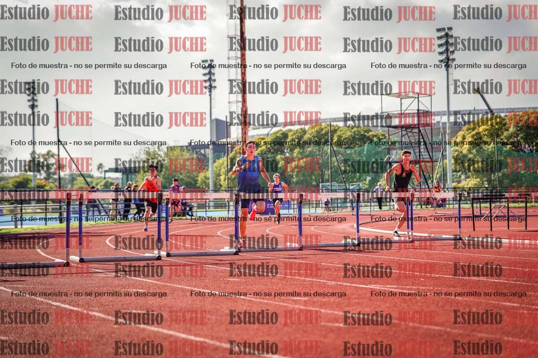 Fotos de los 400 m con vallas de varones