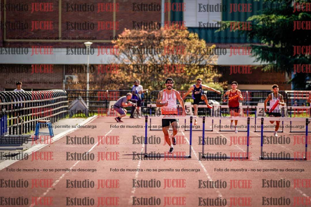 Fotos de los 400 m con vallas de varones