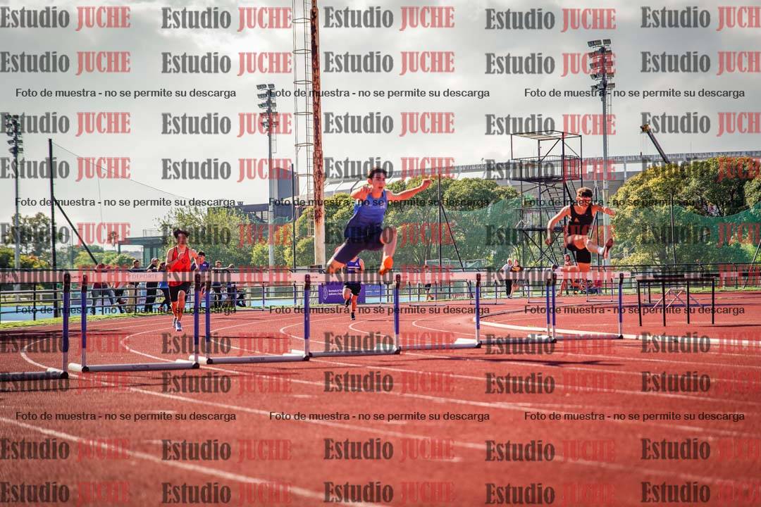 Fotos de los 400 m con vallas de varones