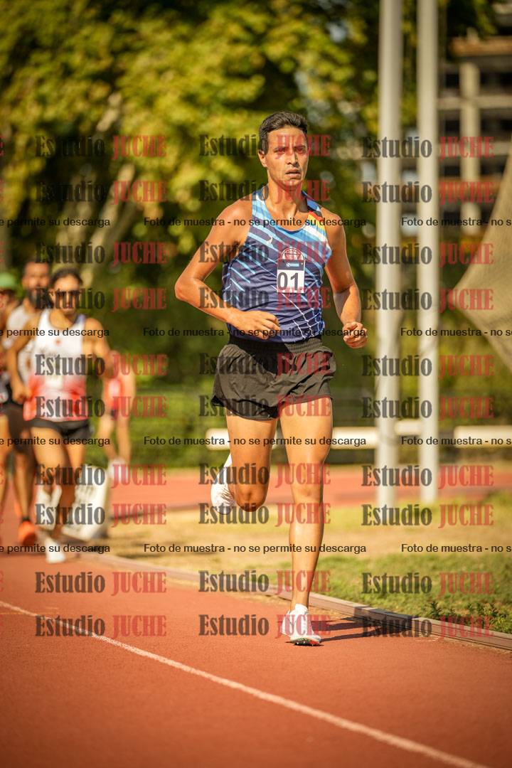 Fotos de los 3000 m llanos de varones