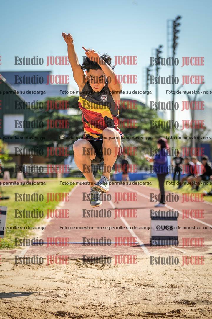 Fotos del salto en largo de varones