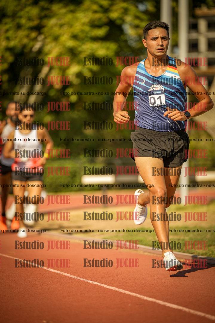 Fotos de los 3000 m llanos de varones