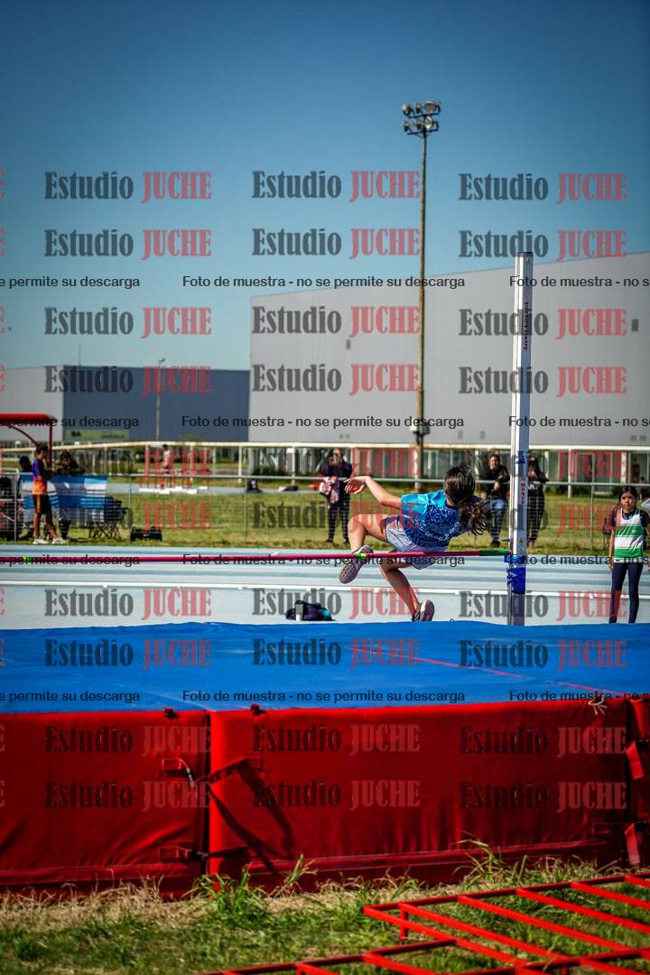 Fotos del salto en alto de mujeres - U12