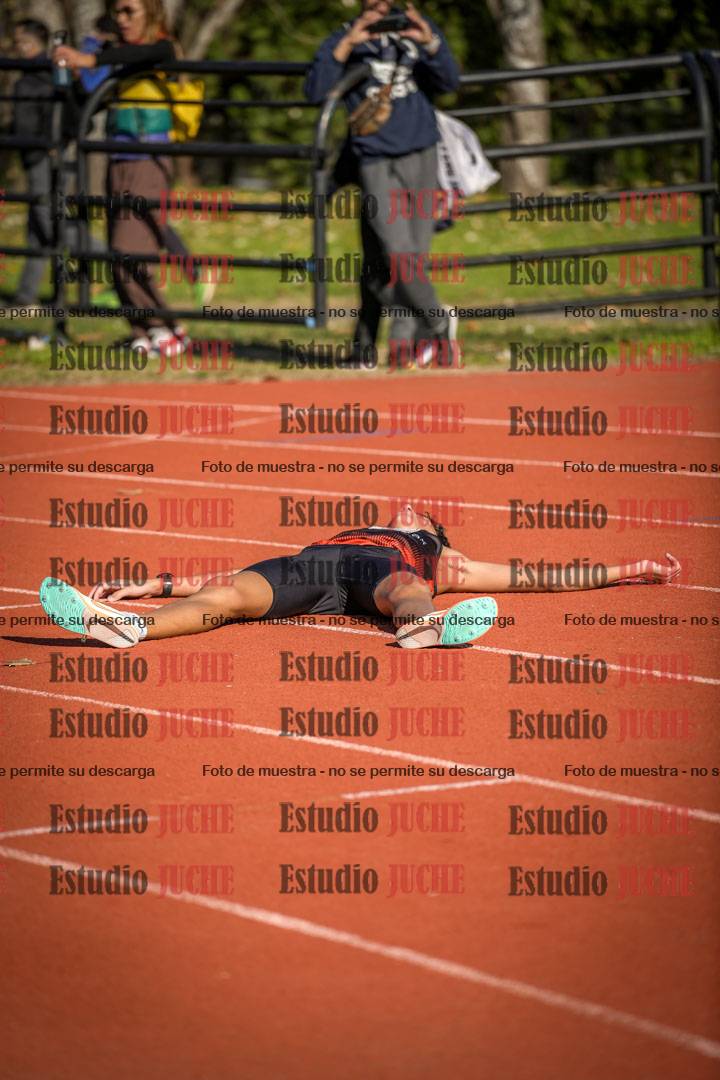 Fotos de los 2400 m de varones