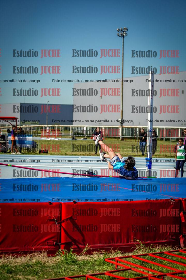 Fotos del salto en alto de mujeres - U12
