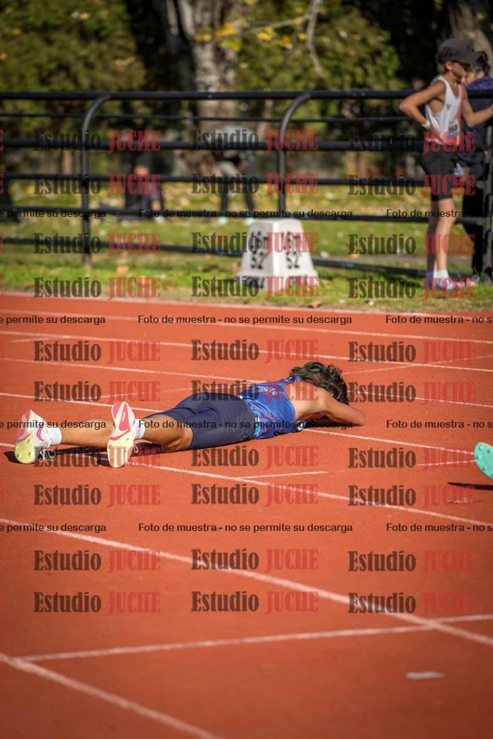 Fotos de los 2400 m de varones