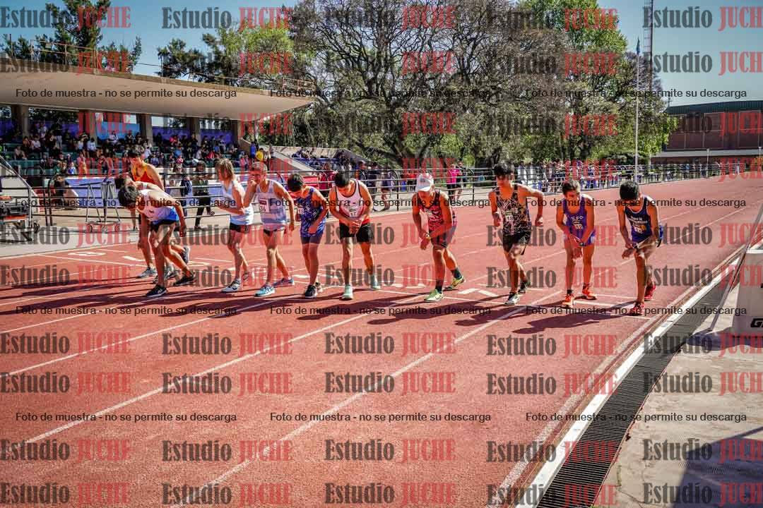 Fotos de los 2400 m de varones
