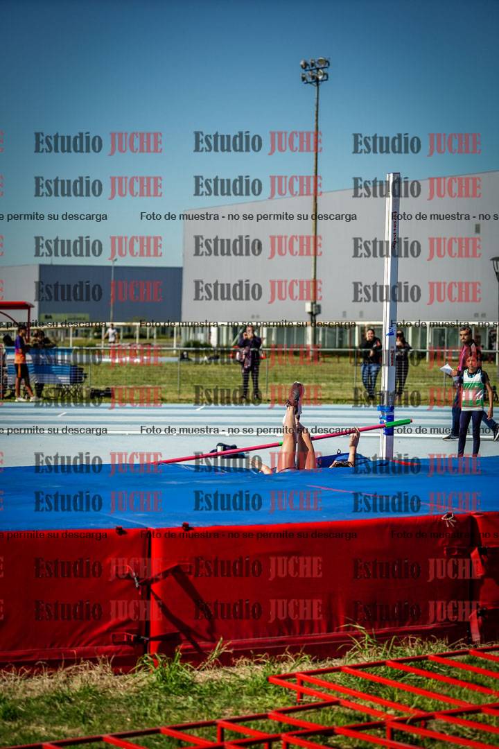 Fotos del salto en alto de mujeres - U12