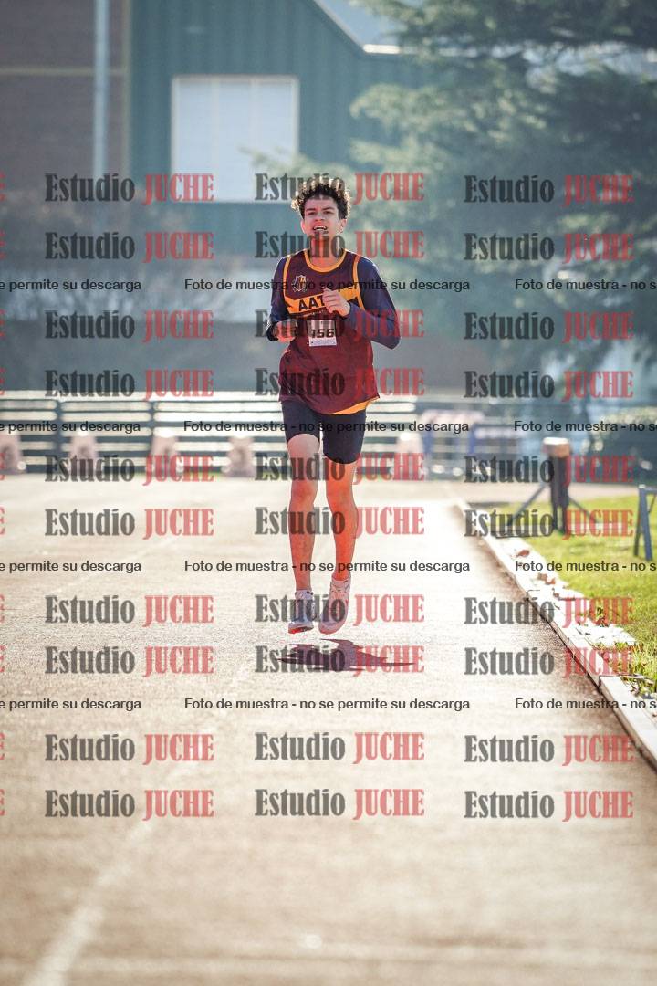 Fotos de los 2400 m de varones