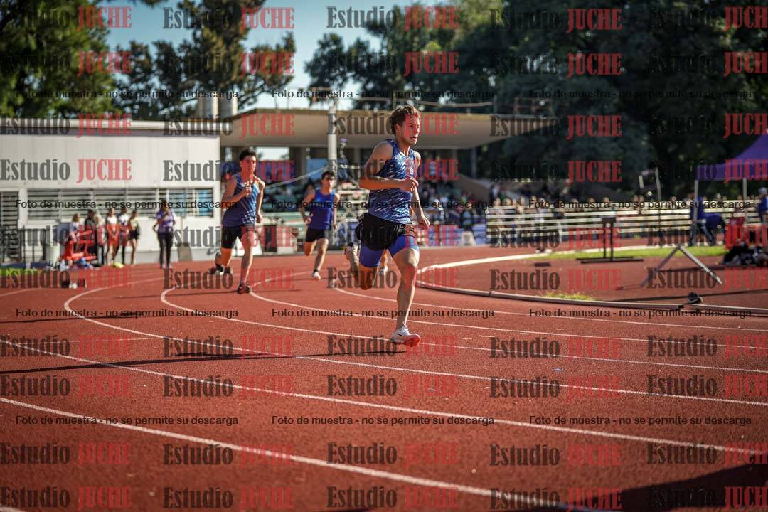 Fotos de los 400 m con vallas de varones