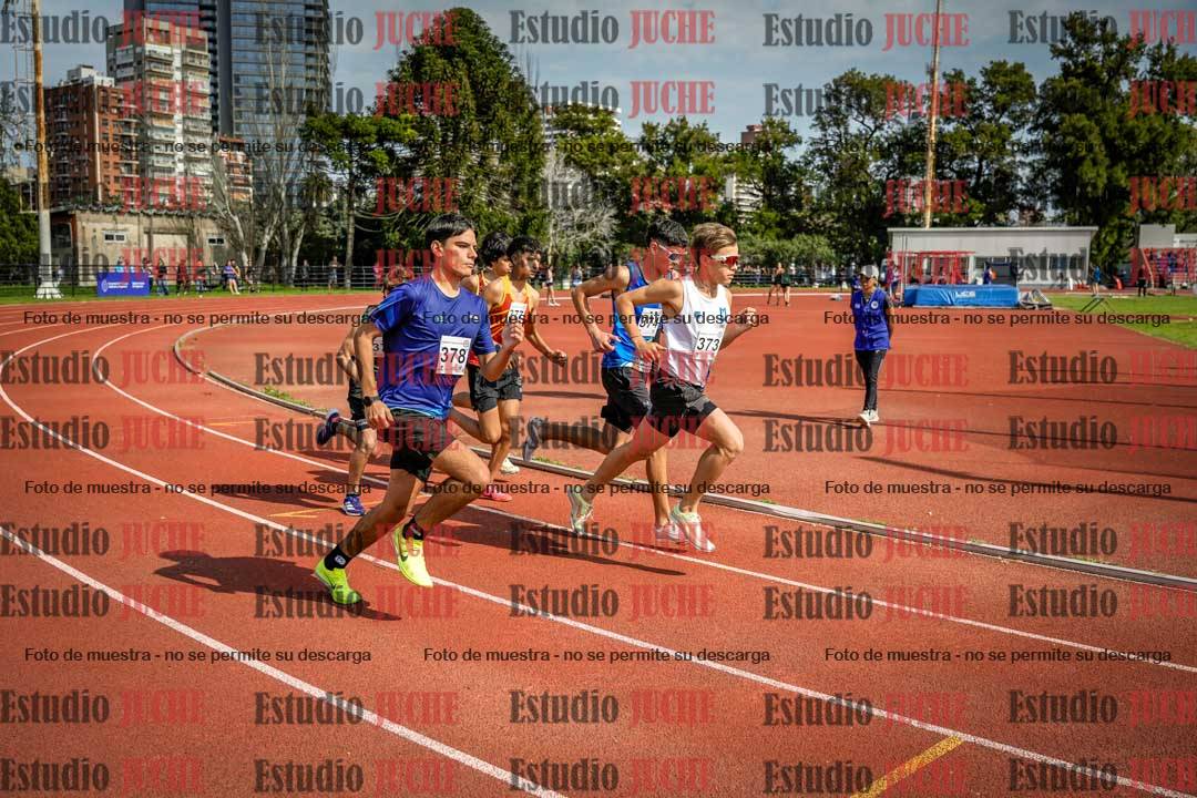 Fotos de los 1500 m con obstáculos de varones