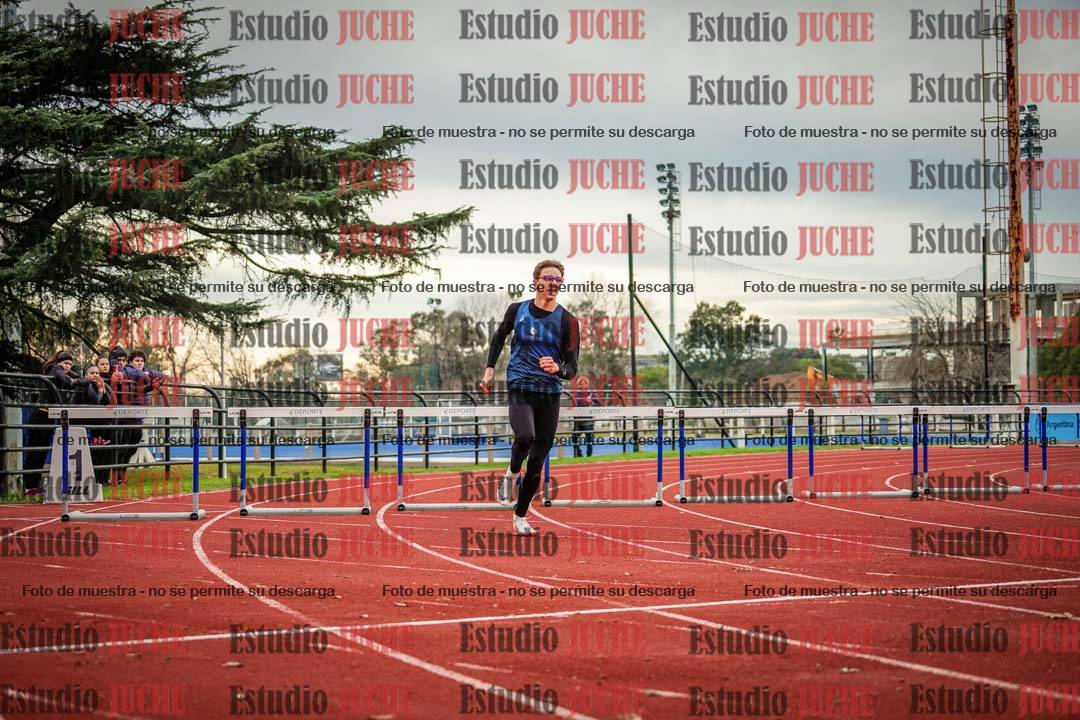 Fotos de los 400 m con vallas de varones