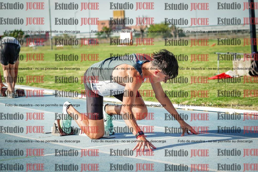 Fotos de los 400 m llanos de varones