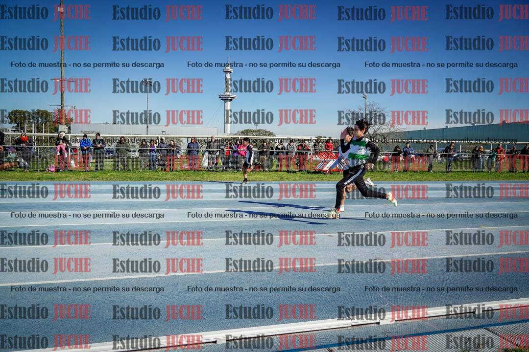 Fotos de los 80 m llanos de varones - U14
