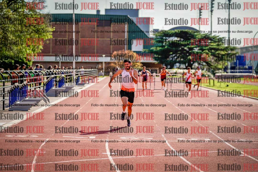 Fotos de los 400 m con vallas de varones