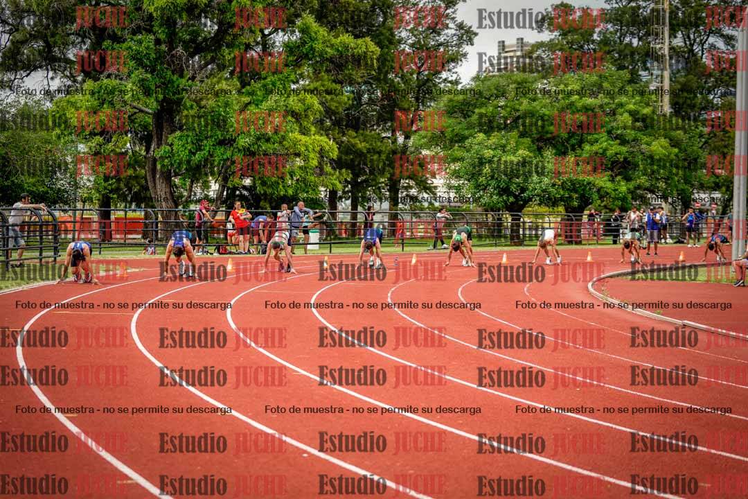 Fotos de los 200 m llanos de varones