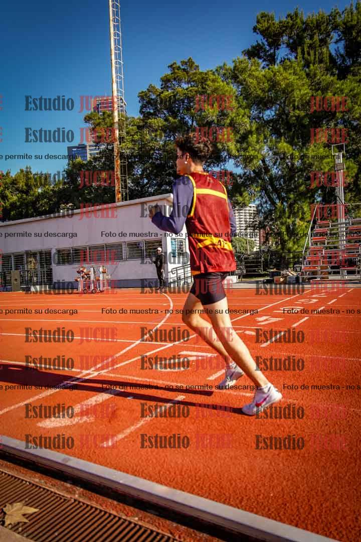 Fotos de los 2400 m de varones