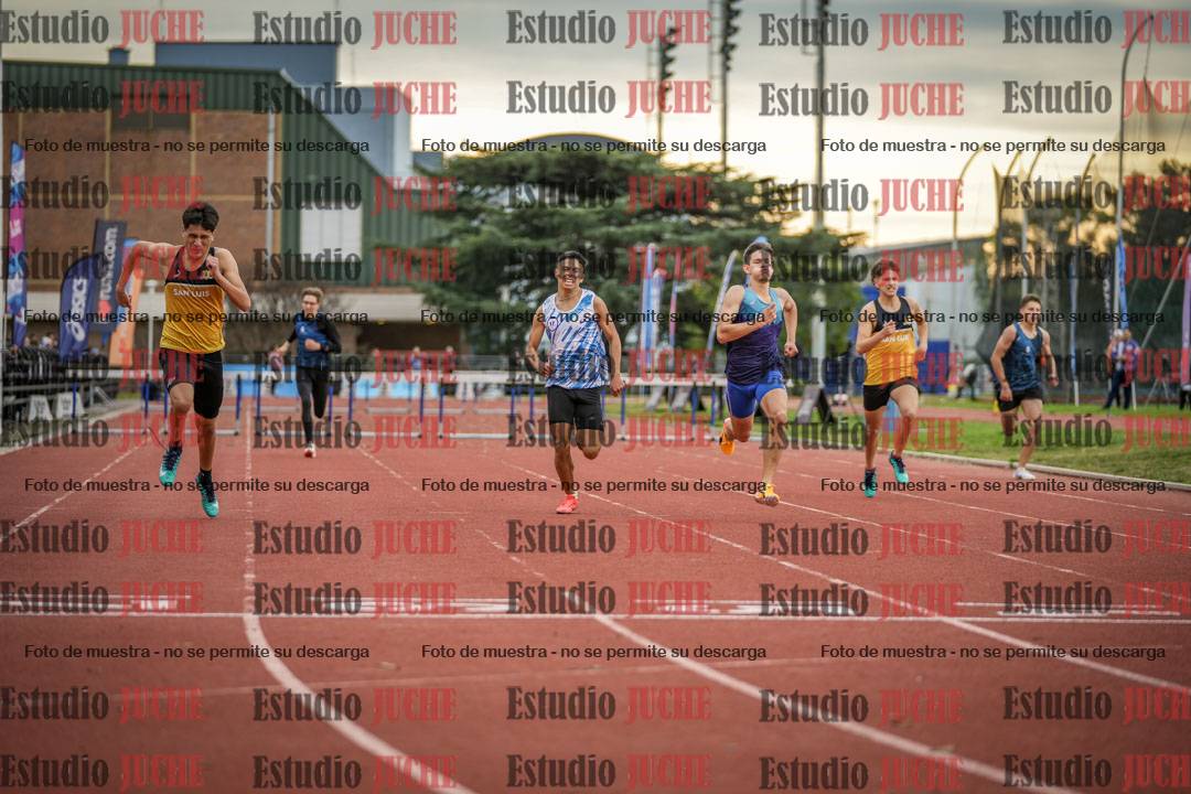 Fotos de los 400 m con vallas de varones