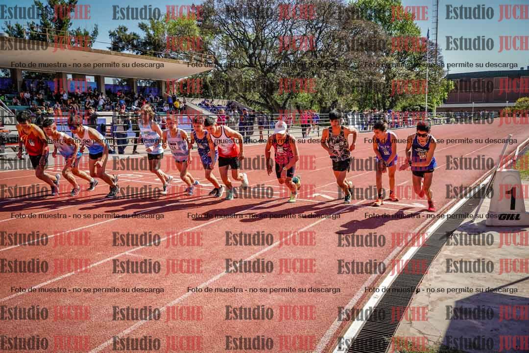Fotos de los 2400 m de varones