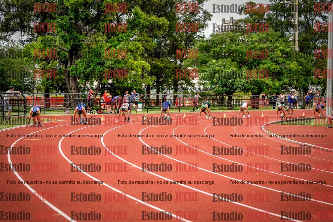 Fotos de los 200 m llanos de varones