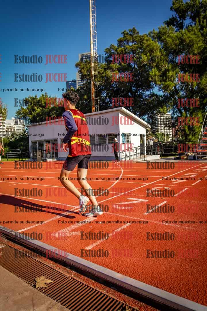 Fotos de los 2400 m de varones