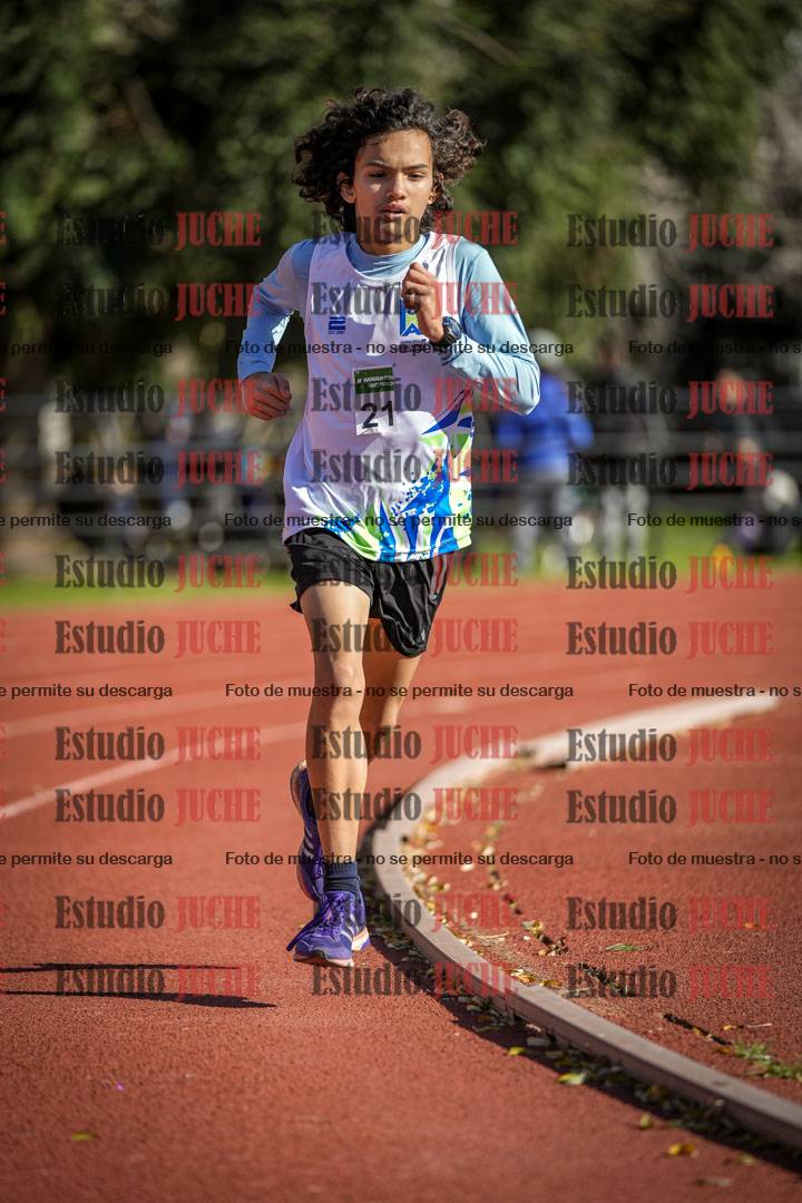 Fotos de los 2400 m llanos de varones