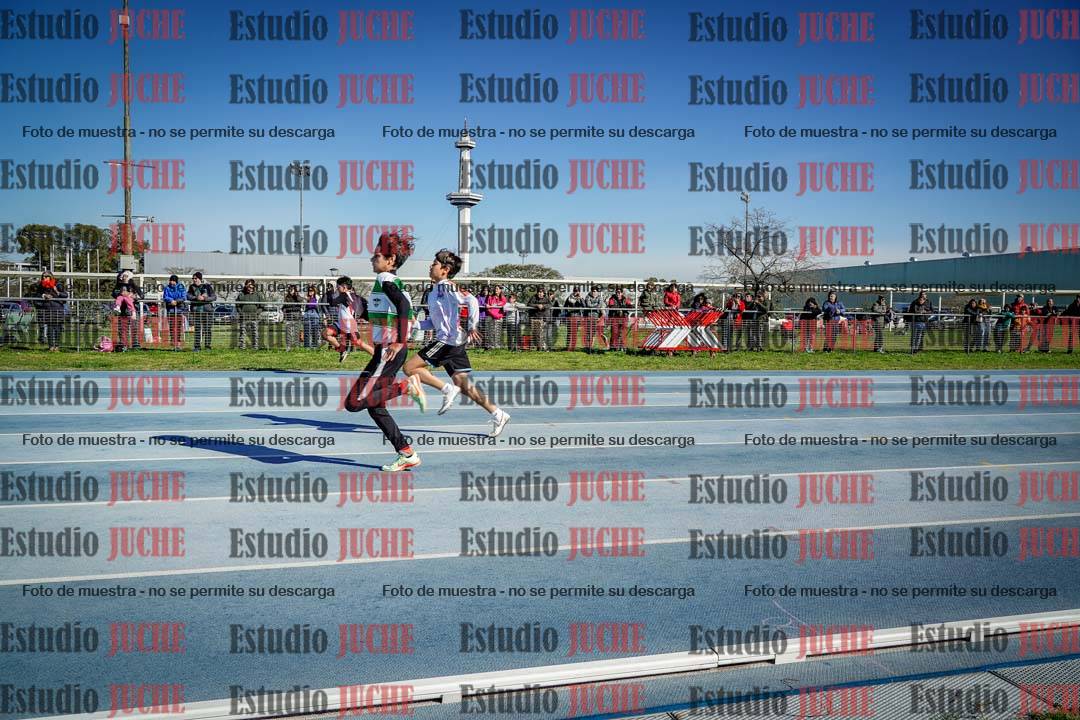 Fotos de los 80 m llanos de varones - U14