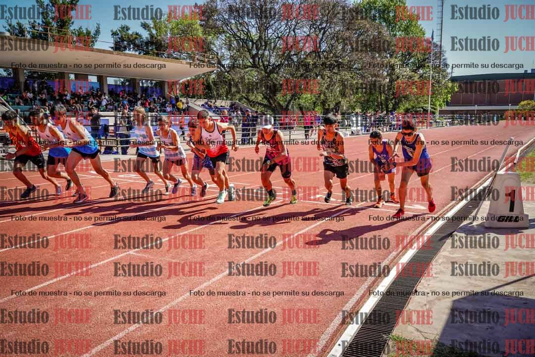 Fotos de los 2400 m de varones