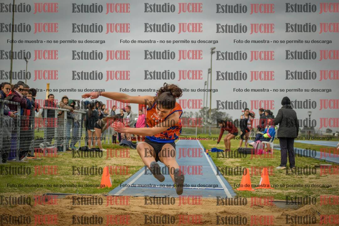Fotos del salto en largo de mujeres - U18