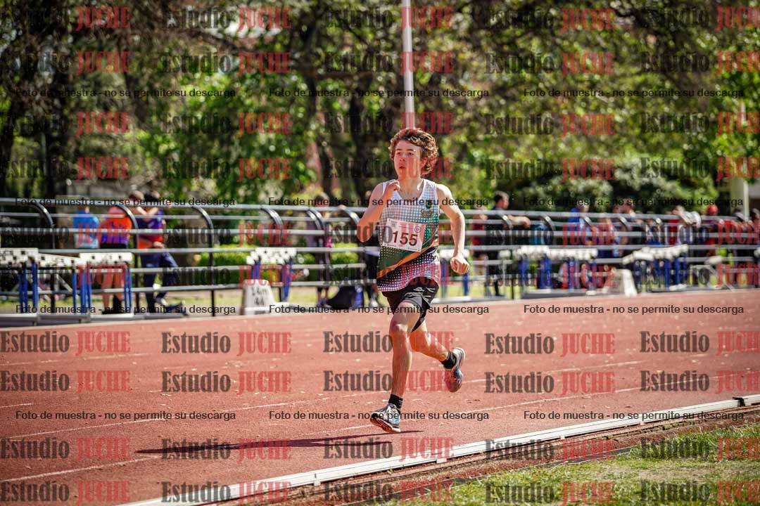 Fotos de los 1500 m con obstáculos de varones