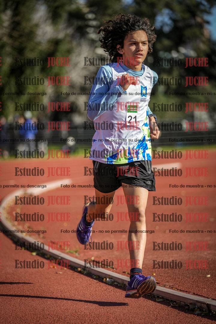 Fotos de los 2400 m llanos de varones