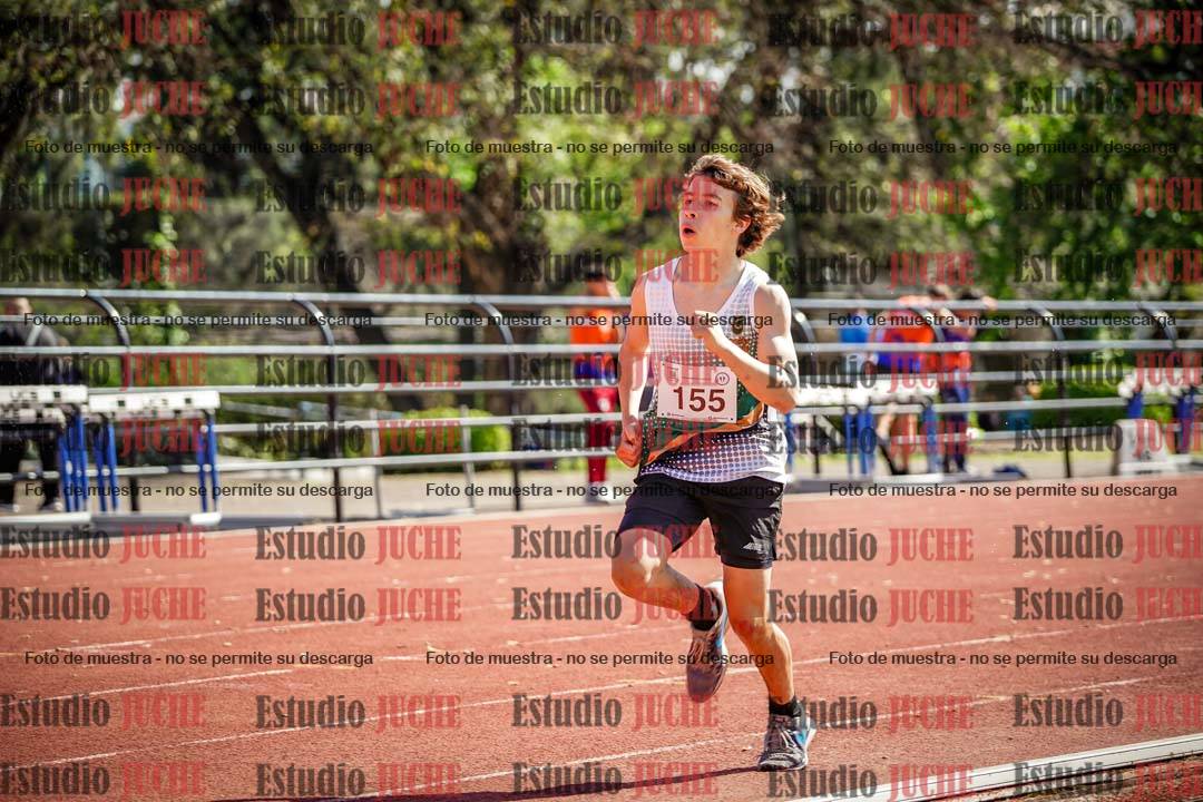 Fotos de los 1500 m con obstáculos de varones