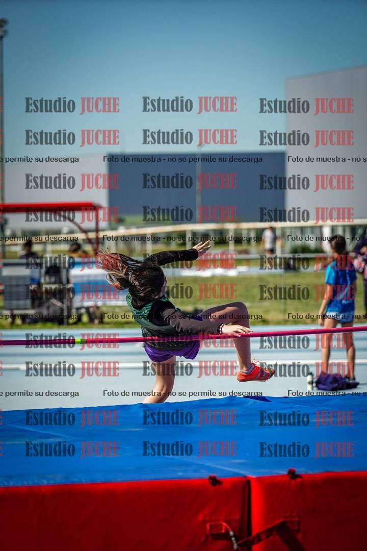 Fotos del salto en alto de mujeres - U12