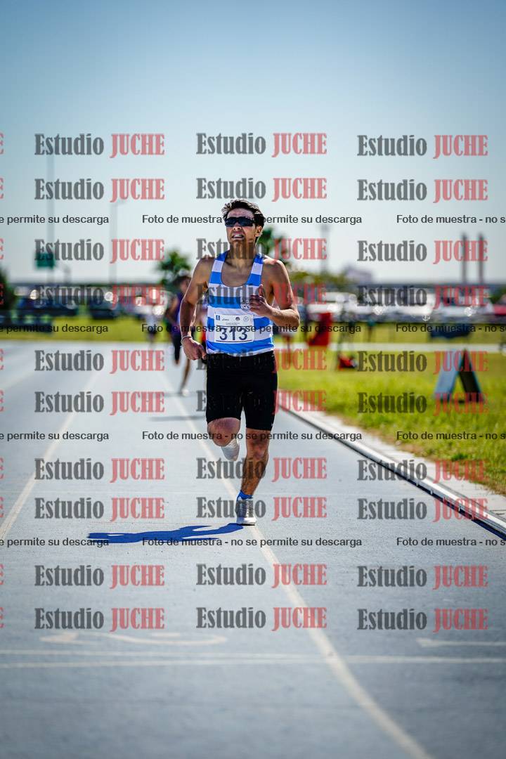 Fotos de los 600 m llanos de varones