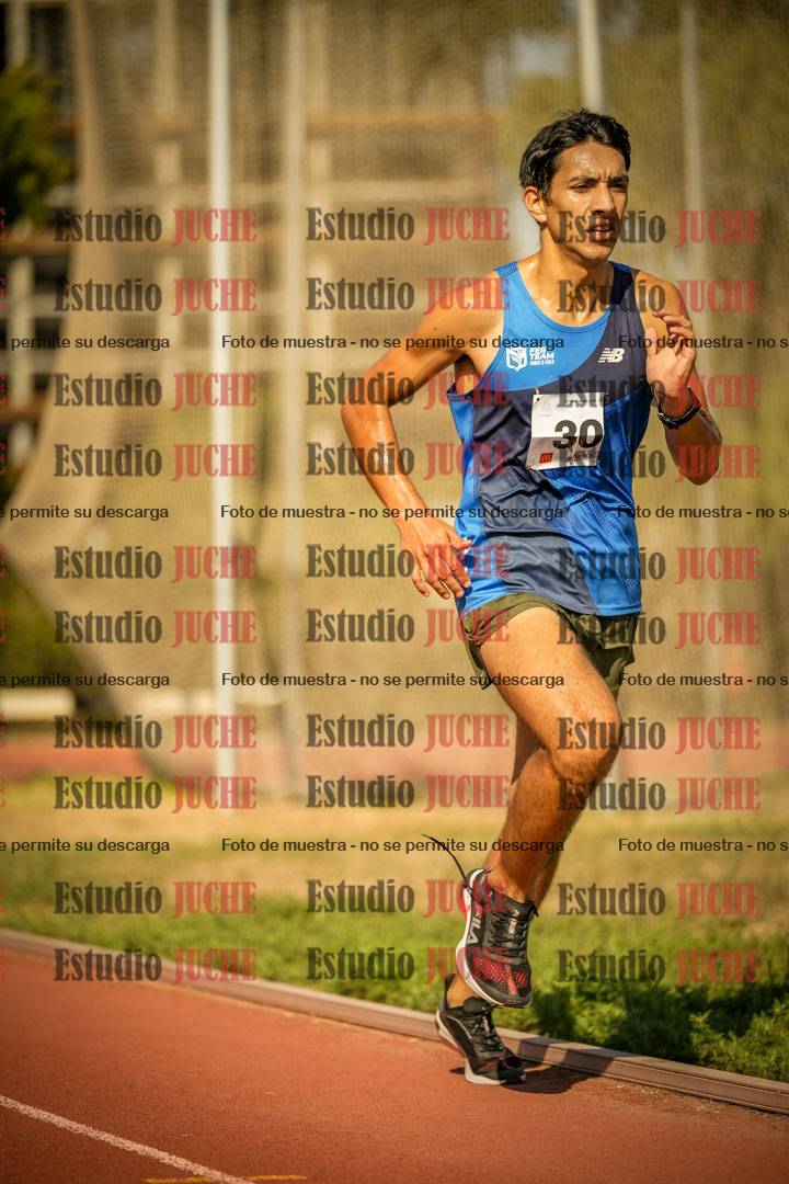 Fotos de los 3000 m llanos de varones