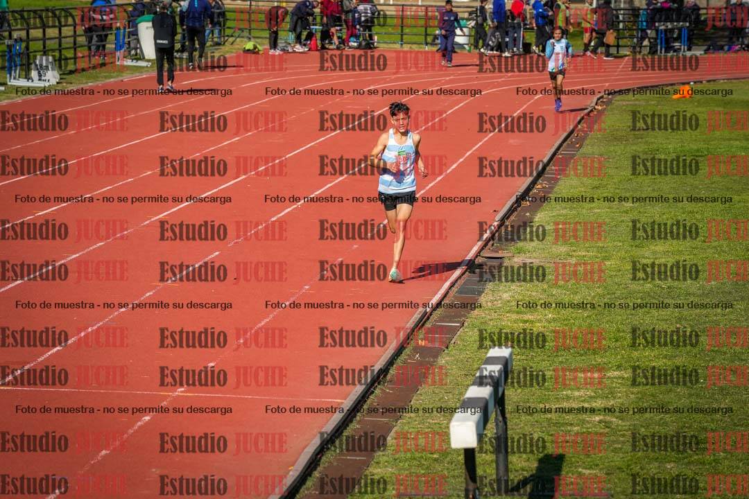 Fotos de los 2400 m llanos de varones