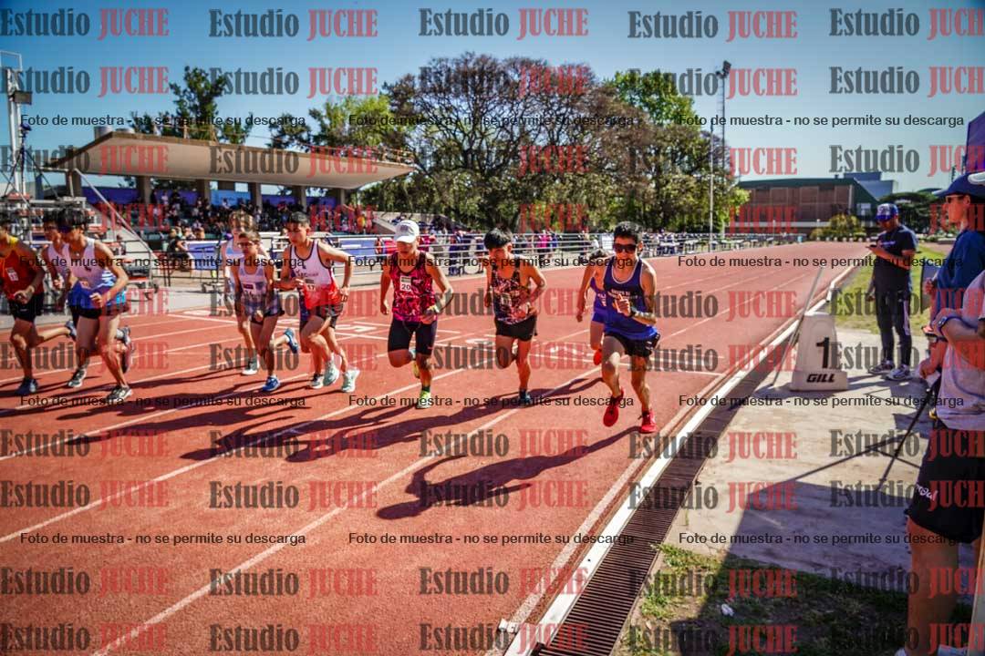 Fotos de los 2400 m de varones