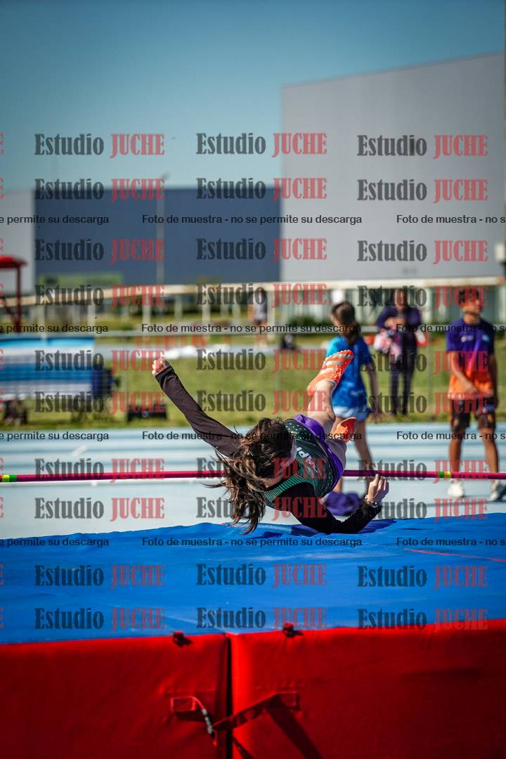 Fotos del salto en alto de mujeres - U12