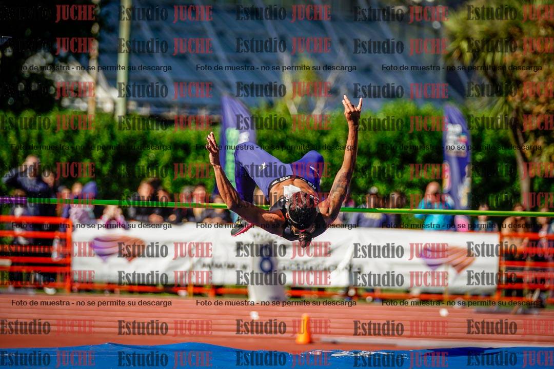 Fotos del salto en alto de mujeres - hepta 2