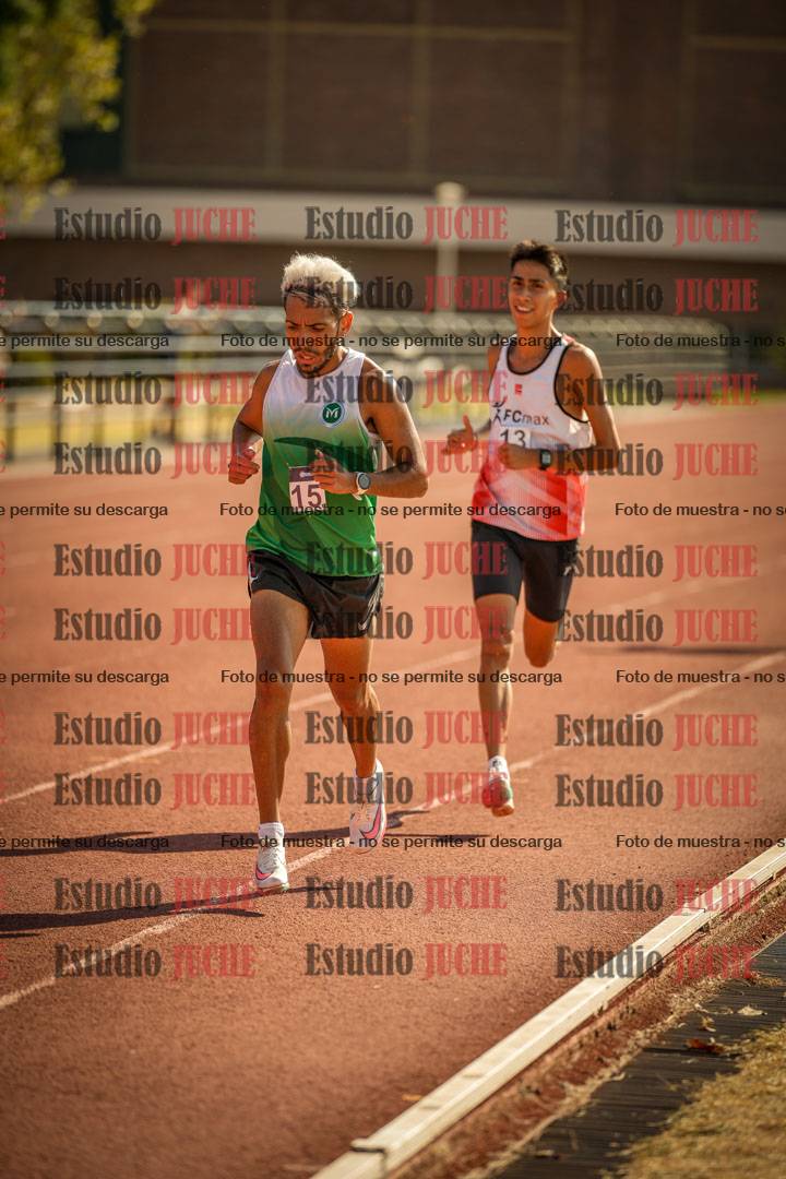 Fotos de los 3000 m llanos de varones