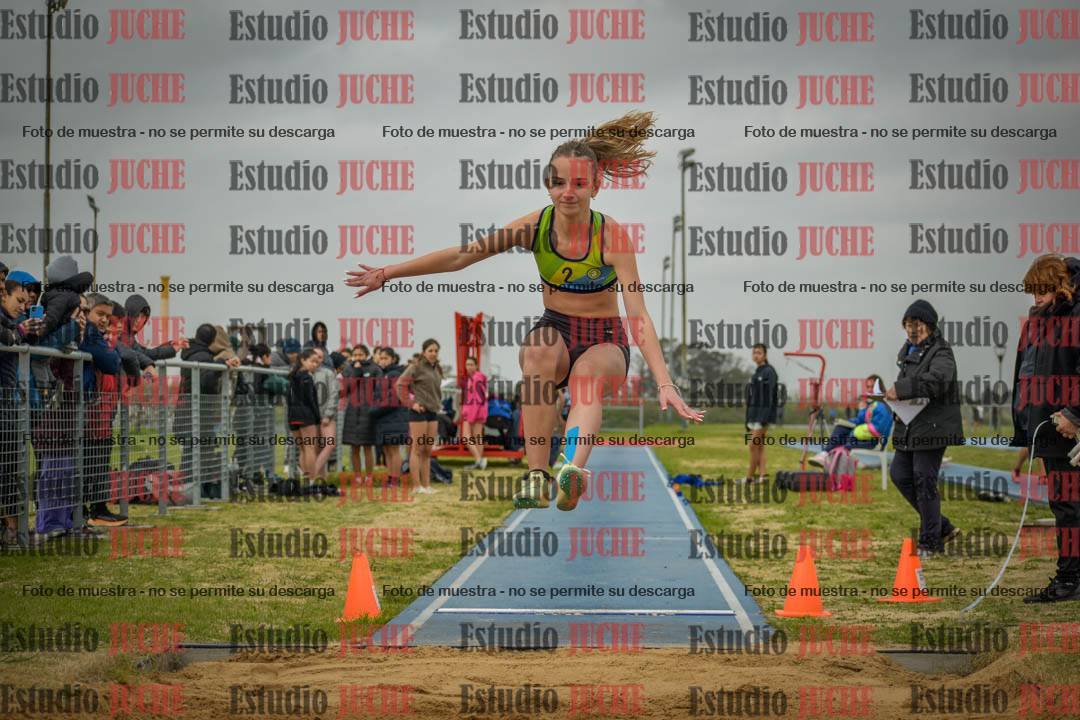 Fotos del salto en largo de mujeres - U18