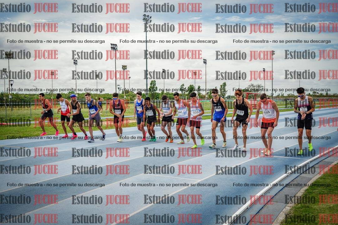 Fotos de los 1000 m llanos de varones