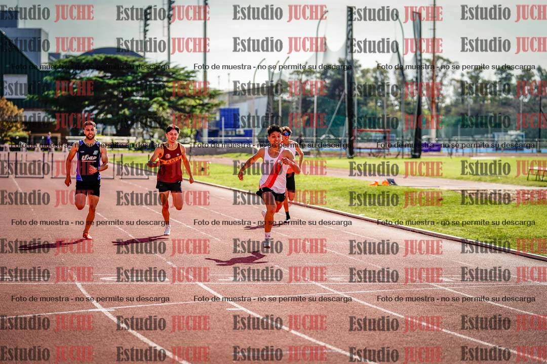 Fotos de los 400 m con vallas de varones