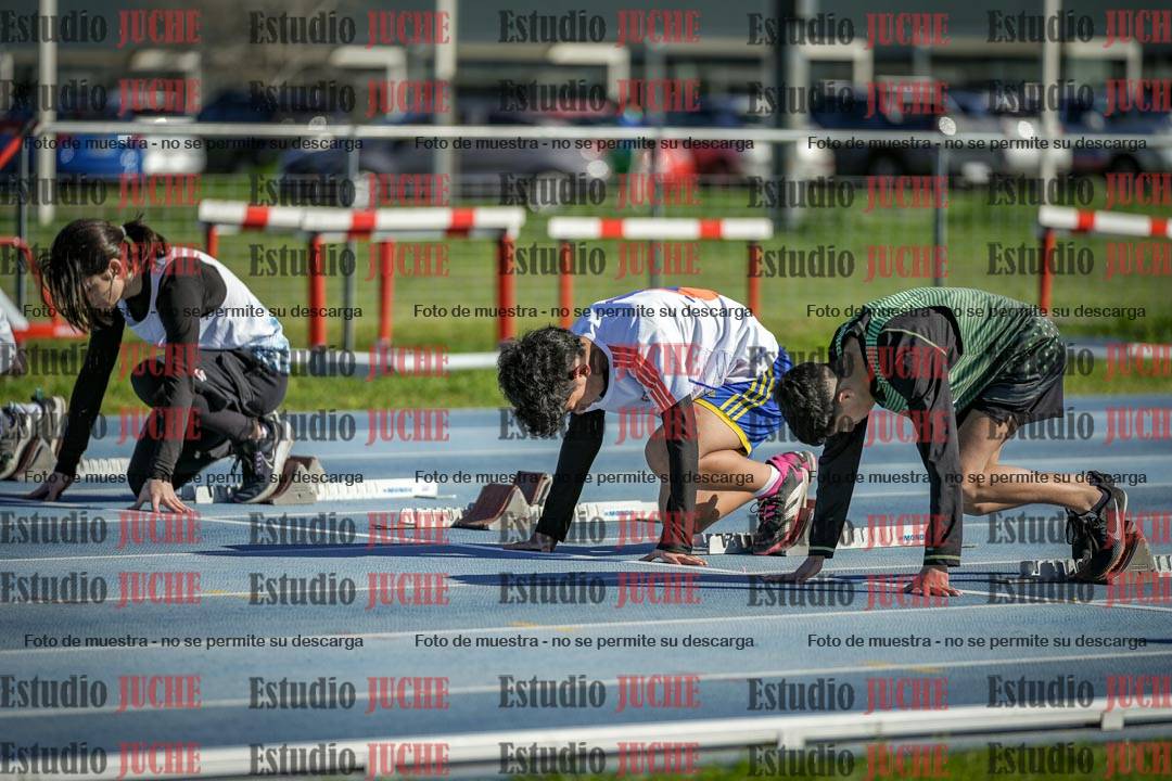 Fotos de los 80 m llanos de varones - U14