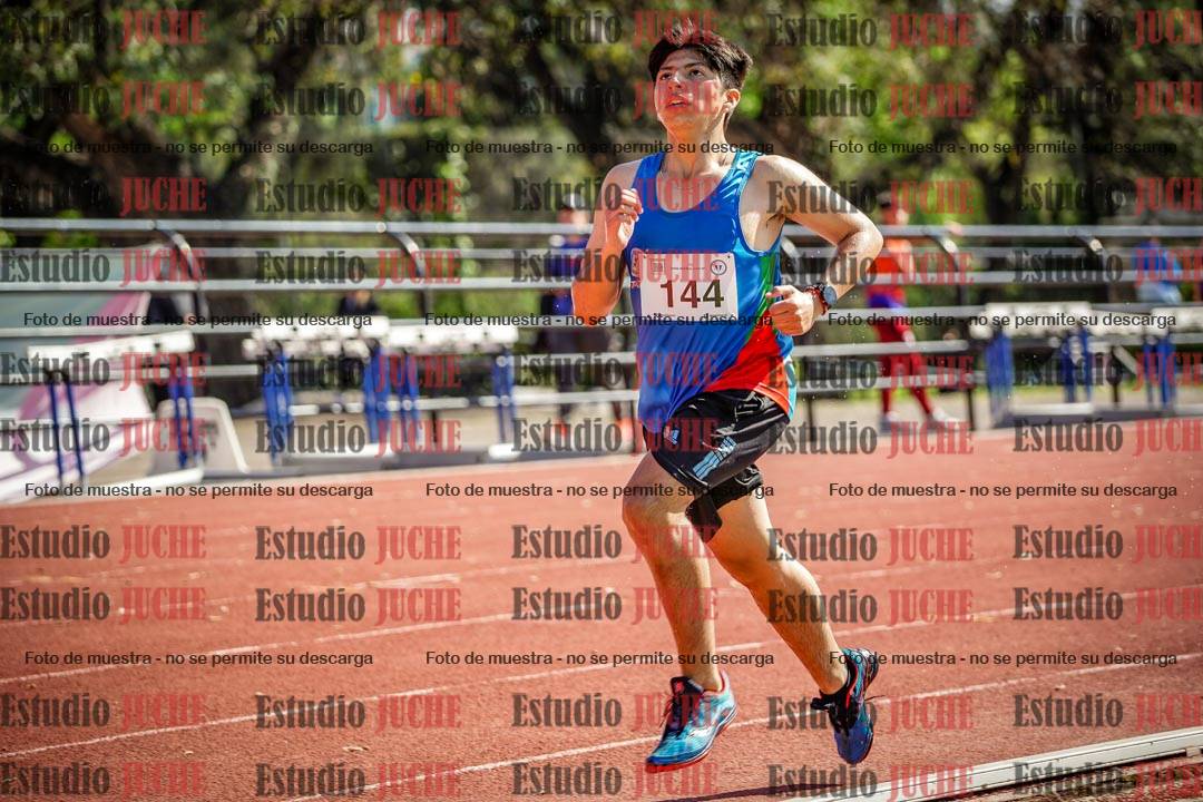 Fotos de los 1500 m con obstáculos de varones